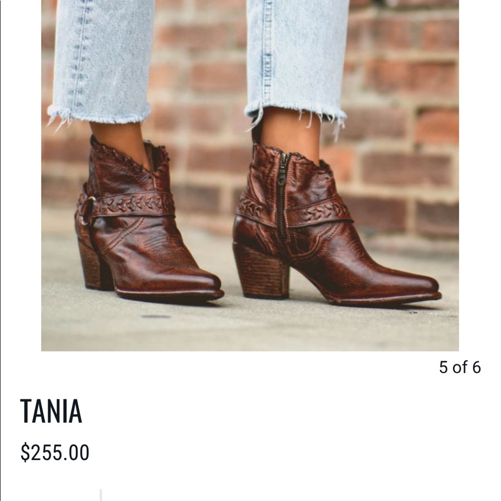 Bed Stú- Tania short boot